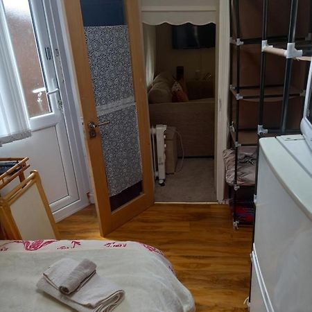 Larchmont Stay Side En Suite With Small Double Bed Лестер Экстерьер фото
