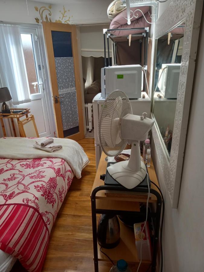 Larchmont Stay Side En Suite With Small Double Bed Лестер Экстерьер фото